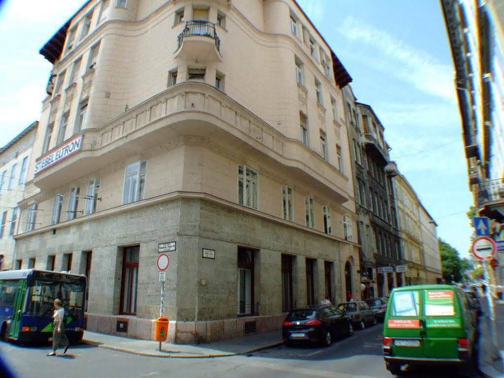 Boomerang Hostel Budapesta Exterior foto